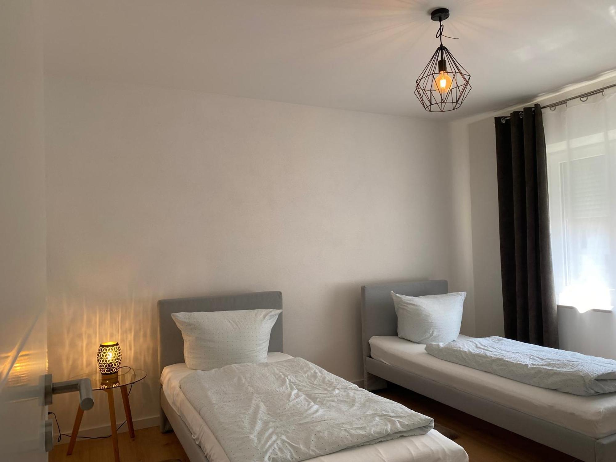 Modern Living Apartment - Naehe Krankenhaus, Altstadt, Bahnhof - 3-Zimmer Amberg Exterior foto